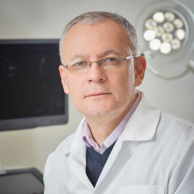 Dr sci. med. Saša Dragović avala bolnica hirurgija