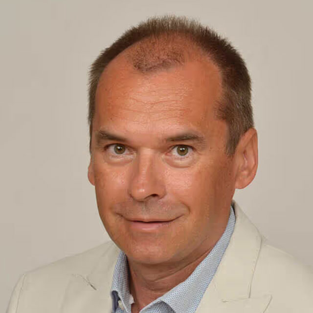 Spec. dr Boris Poberaj Bolnica Avala Ortopedija