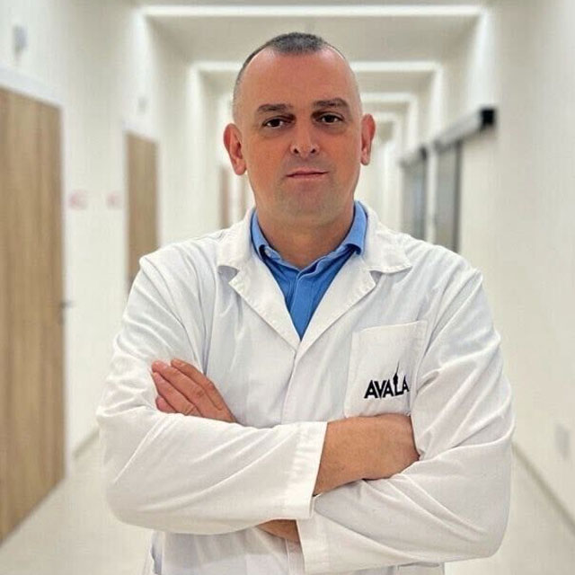 Spec. dr Igor Šešlija Specijalista ortopedije sa traumatologijom