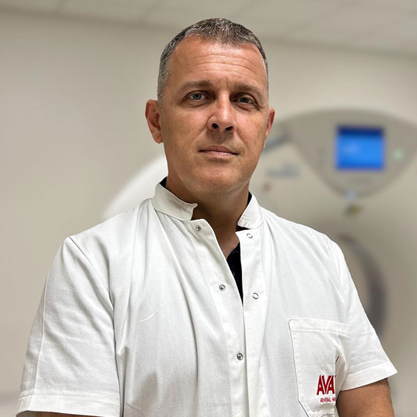 Načelnik radiologije Spec. dr med. Dejan Akerman